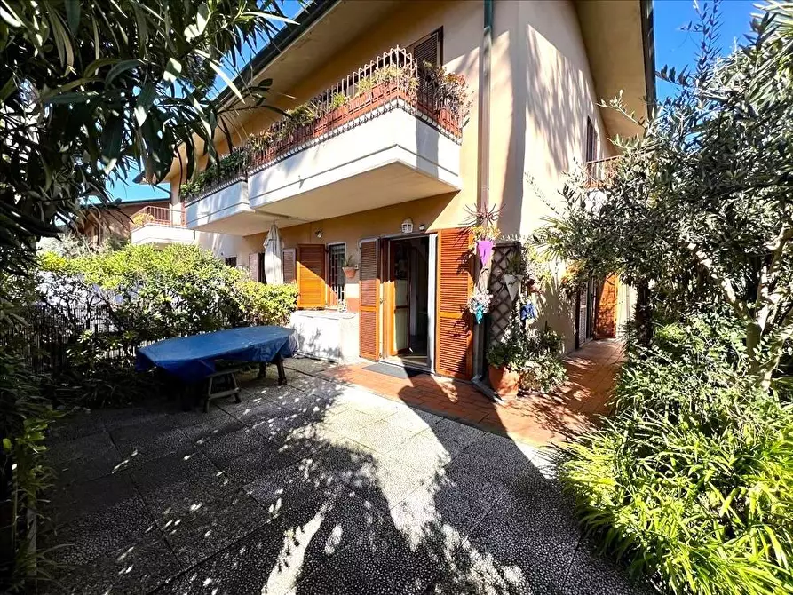 Immagine 3 di Villetta a schiera in vendita  a Massa