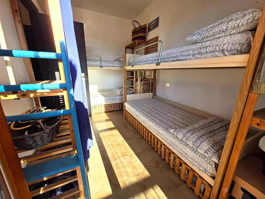 Immagine 22 di Villetta a schiera in vendita  a Massa