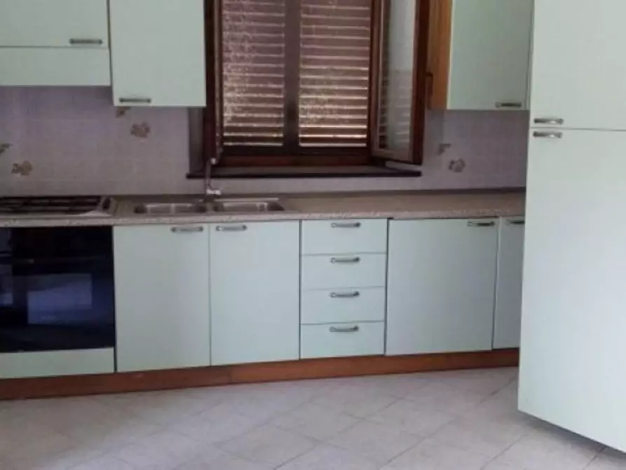 Immagine 2 di Appartamento in vendita  a Vecchiano