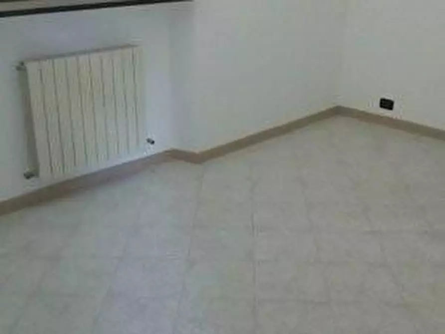 Immagine 10 di Appartamento in vendita  a Vecchiano