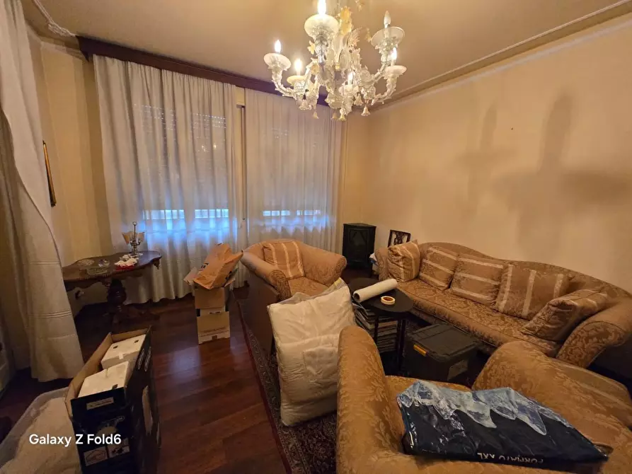 Immagine 1 di Appartamento in vendita  a Siena