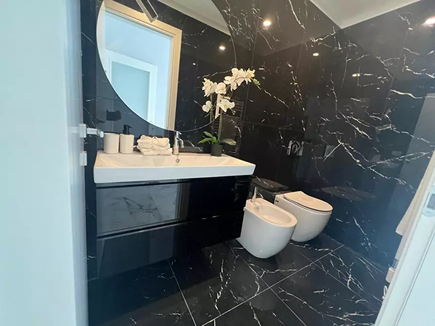 Immagine 22 di Mansarda in vendita  a Empoli