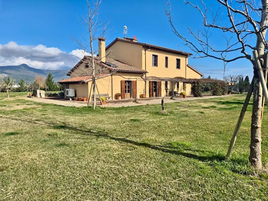 Immagine 13 di Casa colonica in vendita  a Cascina