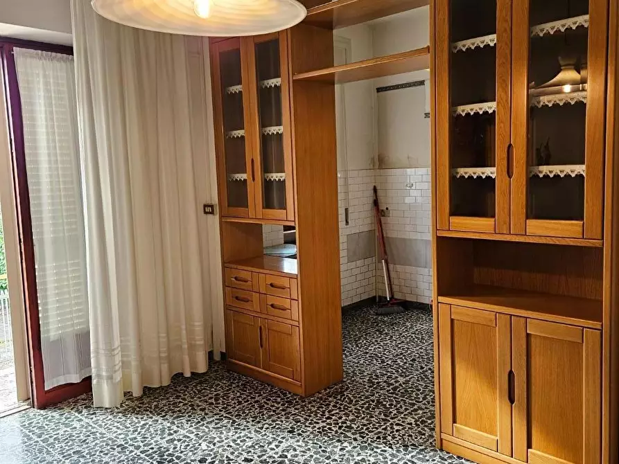 Immagine 16 di Villa in vendita  a Cascina