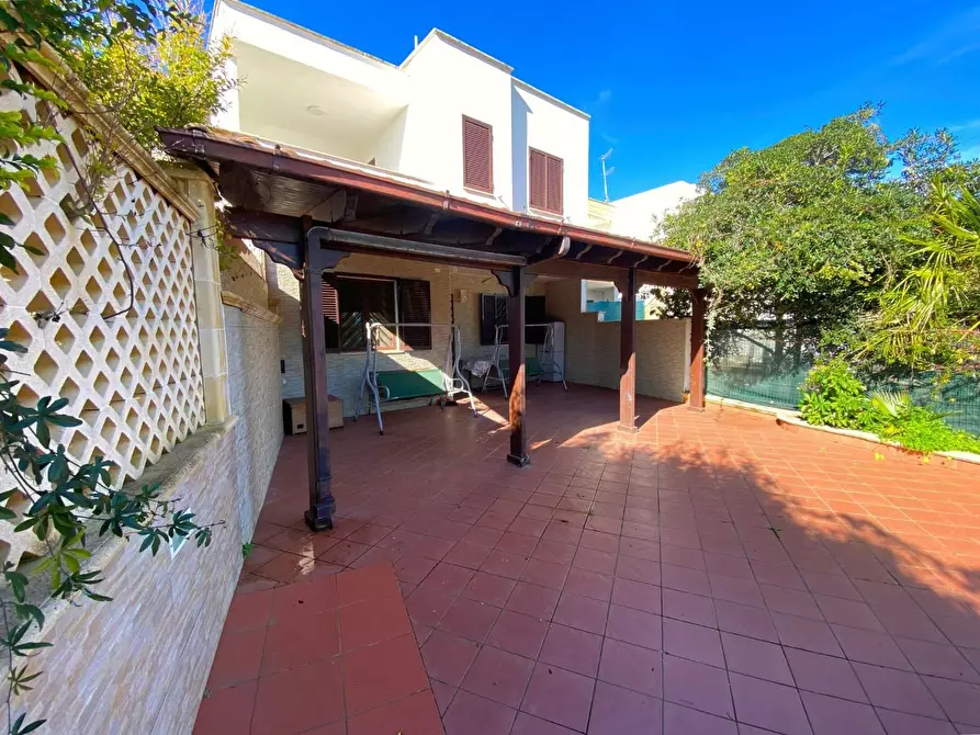 Immagine 1 di Casa bifamiliare in vendita  a Porto Cesareo