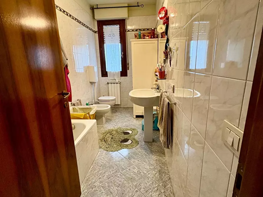 Immagine 15 di Appartamento in vendita  a Castelfiorentino