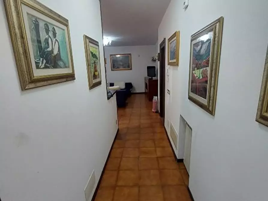 Immagine 20 di Casa bifamiliare in vendita  a Massa