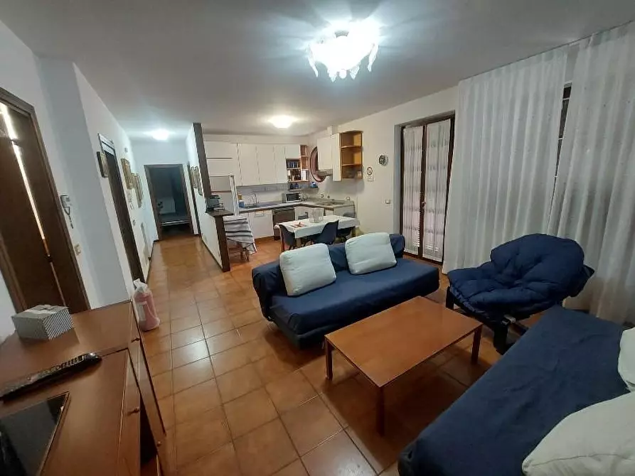 Immagine 15 di Casa bifamiliare in vendita  a Massa