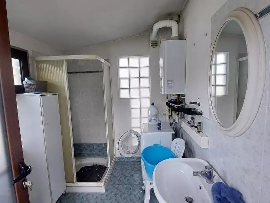 Immagine 25 di Casa bifamiliare in vendita  a Massa