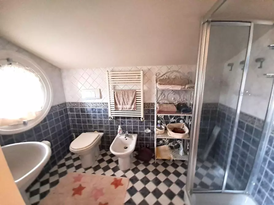 Immagine 22 di Villa in affitto  a Montignoso