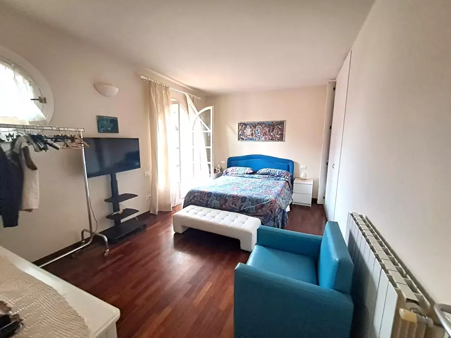 Immagine 10 di Villa in affitto  a Montignoso