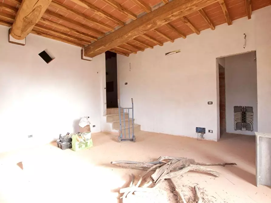 Immagine 11 di Casa colonica in vendita  a Murlo
