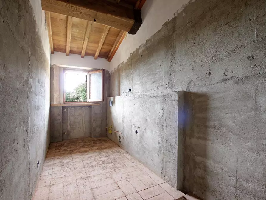 Immagine 16 di Casa colonica in vendita  a Murlo