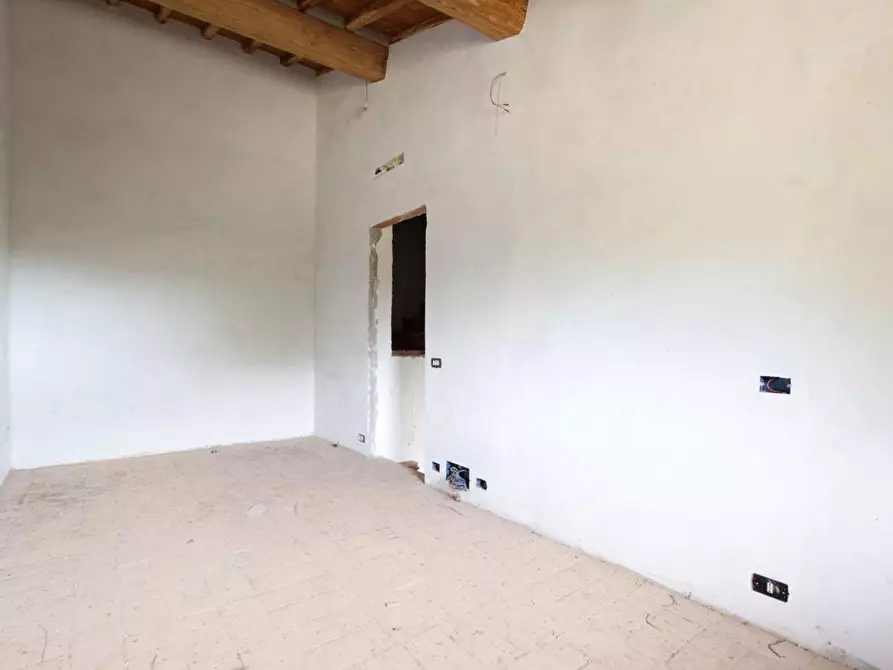 Immagine 18 di Casa colonica in vendita  a Murlo