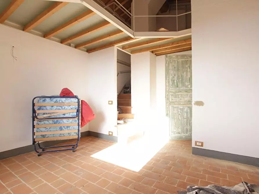 Immagine 10 di Casa colonica in vendita  a Murlo