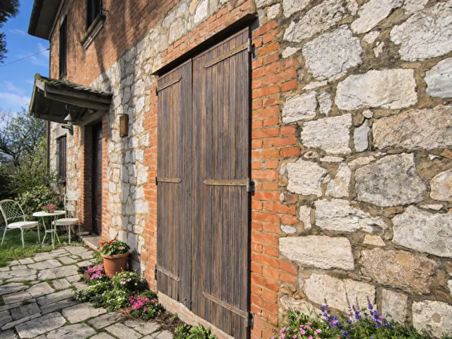 Immagine 4 di Casa colonica in vendita  a Torrita Di Siena