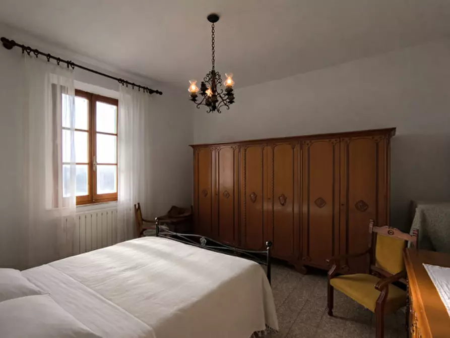 Immagine 25 di Casa colonica in vendita  a Torrita Di Siena