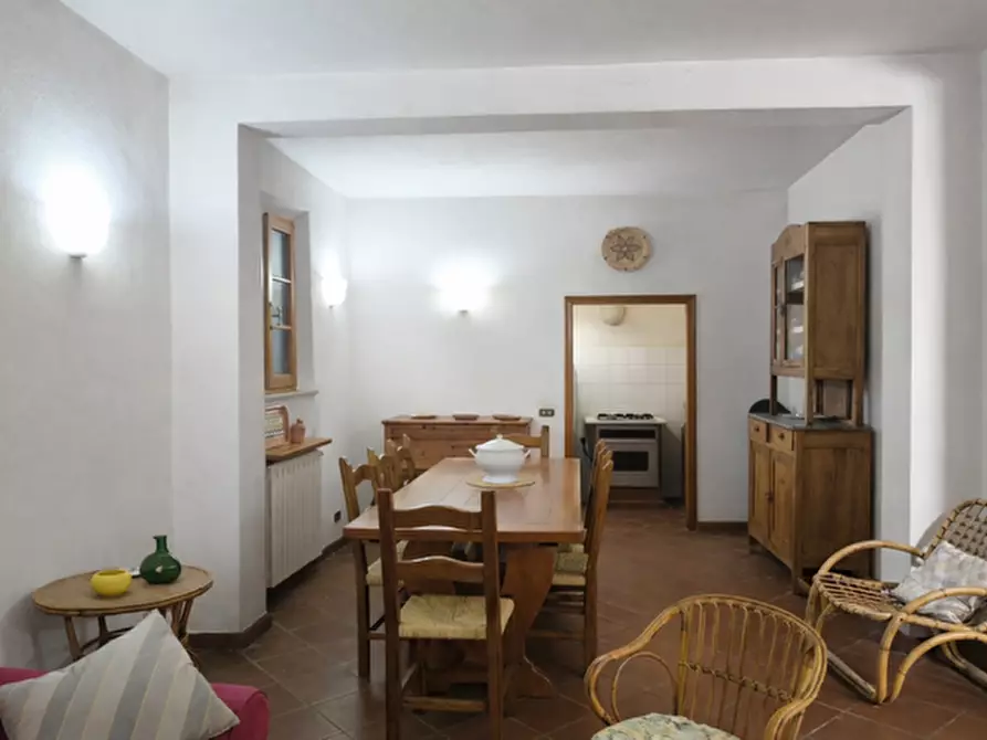 Immagine 8 di Casa colonica in vendita  a Torrita Di Siena