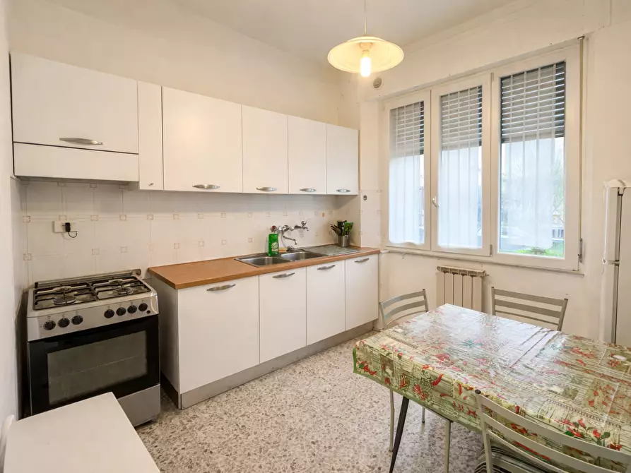 Immagine 1 di Appartamento in vendita  a Siena