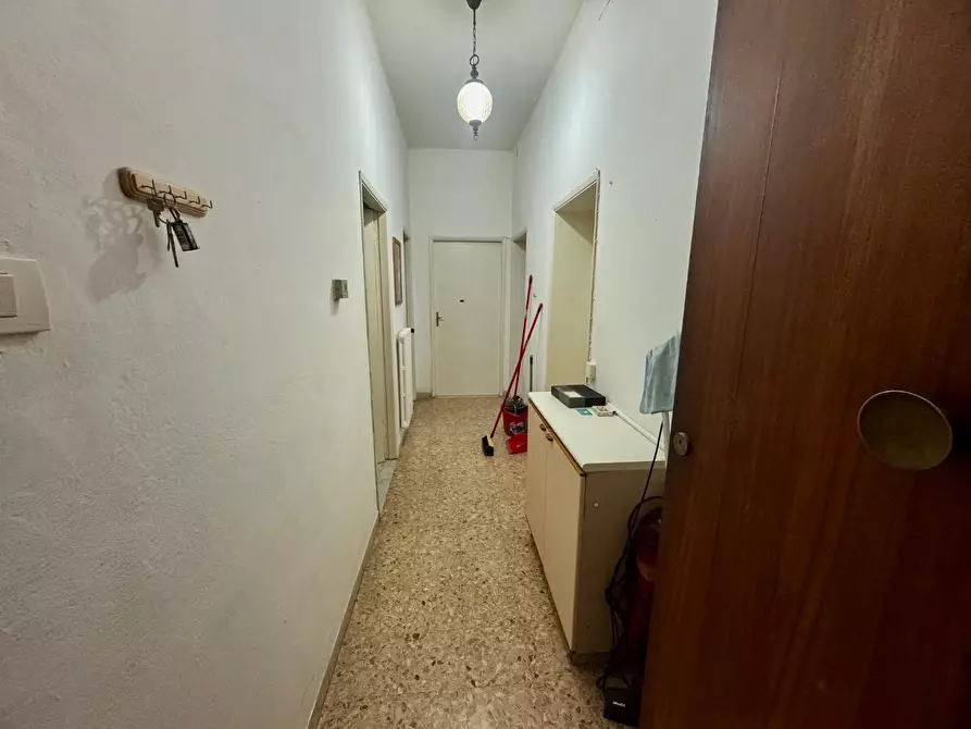Immagine 19 di Appartamento in vendita  a Siena