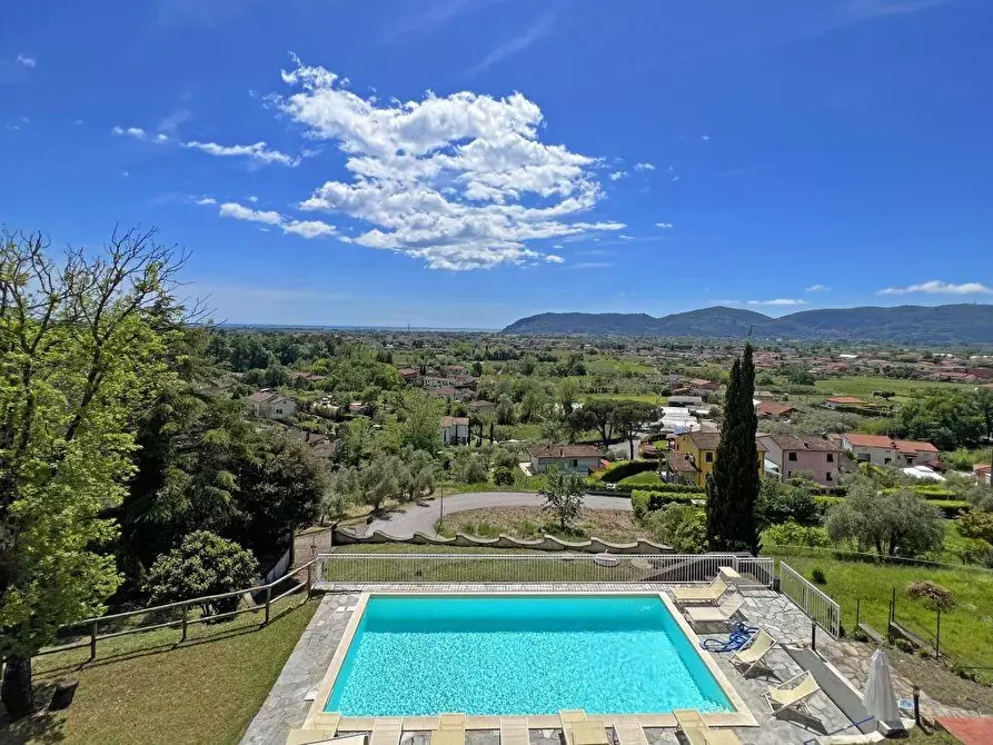 Immagine 30 di Villa in vendita  a Castelnuovo Magra