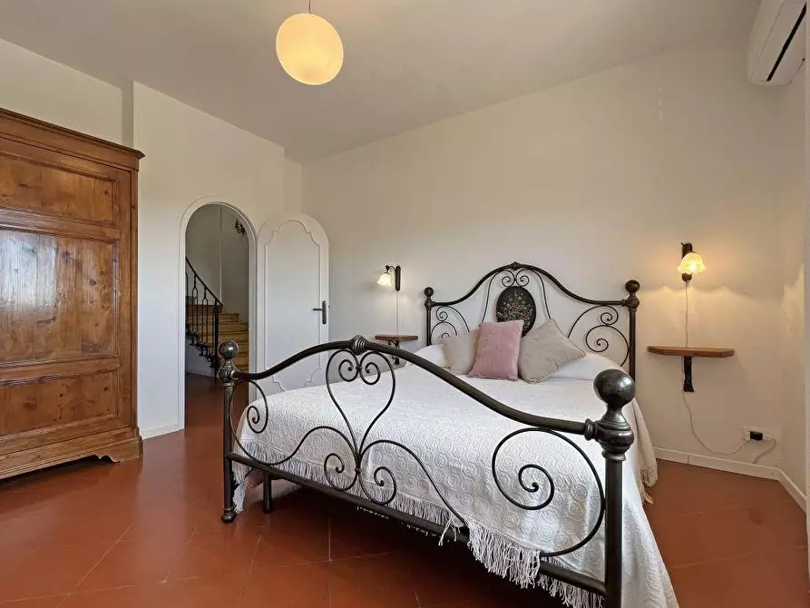 Immagine 24 di Villa in vendita  a Castelnuovo Magra