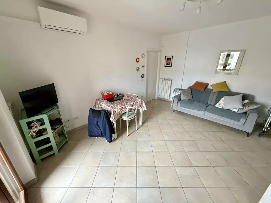Immagine 6 di Appartamento in vendita  a Cascina