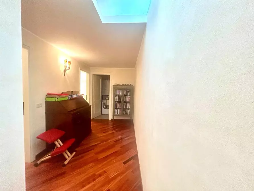 Immagine 23 di Appartamento in vendita  a Siena