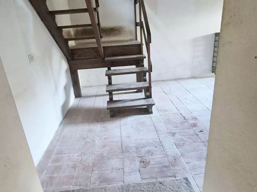 Immagine 31 di Rustico / casale in vendita  a Camaiore