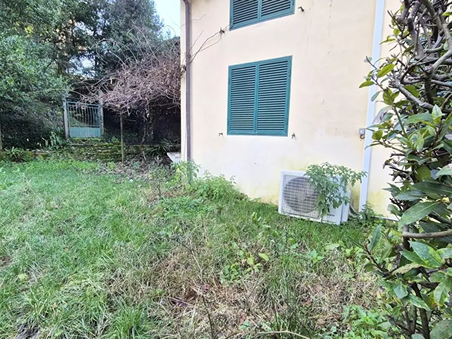 Immagine 93 di Rustico / casale in vendita  a Camaiore