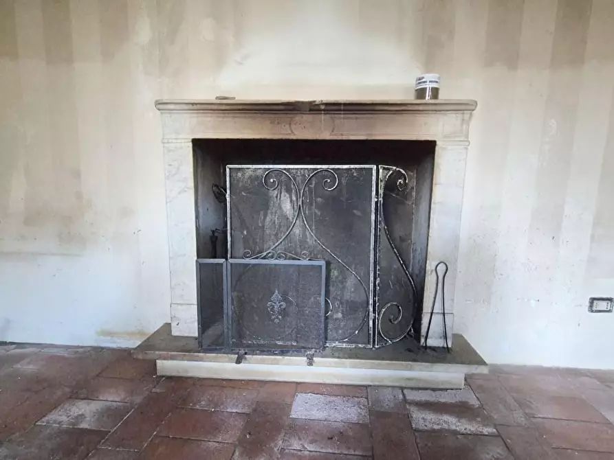 Immagine 28 di Rustico / casale in vendita  a Camaiore