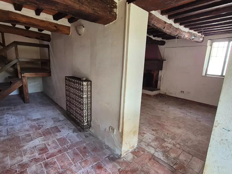 Immagine 20 di Rustico / casale in vendita  a Camaiore