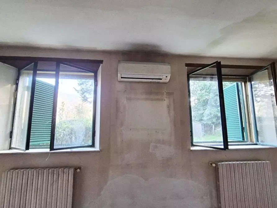 Immagine 23 di Rustico / casale in vendita  a Camaiore