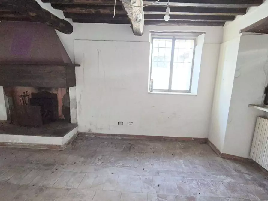 Immagine 11 di Rustico / casale in vendita  a Camaiore