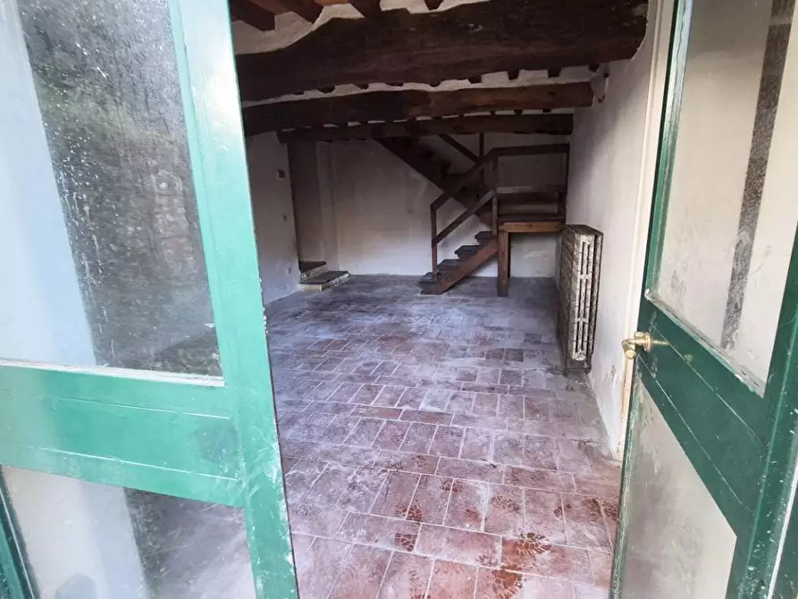 Immagine 5 di Rustico / casale in vendita  a Camaiore