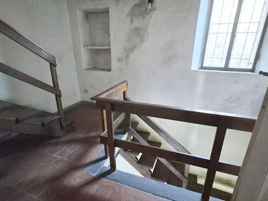 Immagine 83 di Rustico / casale in vendita  a Camaiore