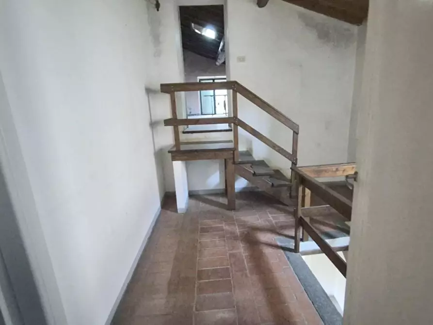 Immagine 82 di Rustico / casale in vendita  a Camaiore