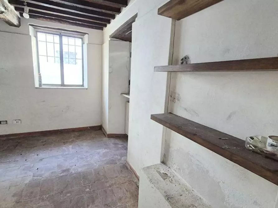 Immagine 10 di Rustico / casale in vendita  a Camaiore