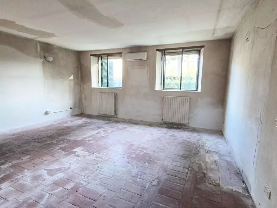 Immagine 29 di Rustico / casale in vendita  a Camaiore