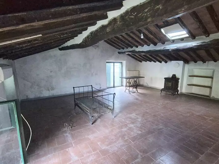 Immagine 44 di Rustico / casale in vendita  a Camaiore