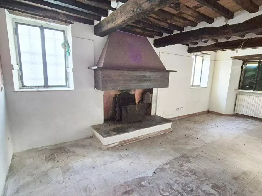 Immagine 15 di Rustico / casale in vendita  a Camaiore