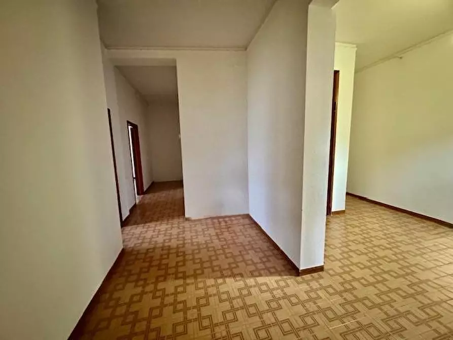 Immagine 15 di Appartamento in vendita  a Rapolano Terme