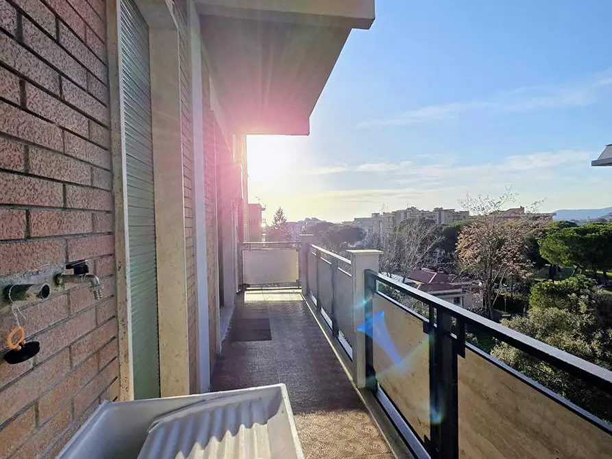 Immagine 5 di Appartamento in vendita  a Massa