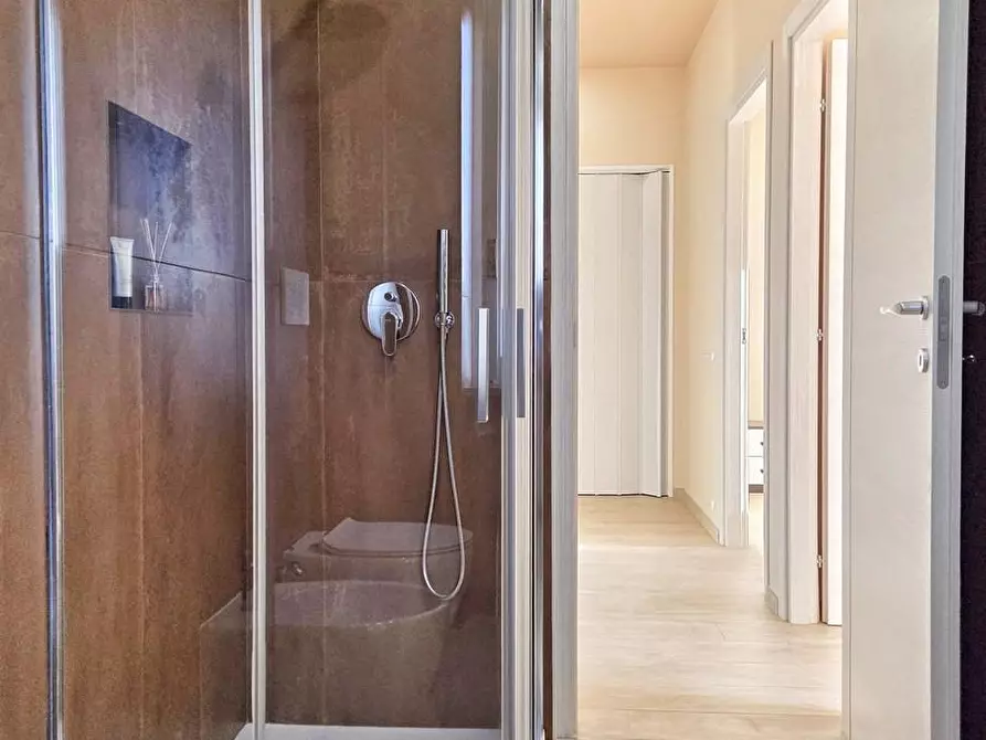 Immagine 26 di Appartamento in vendita  a Massa