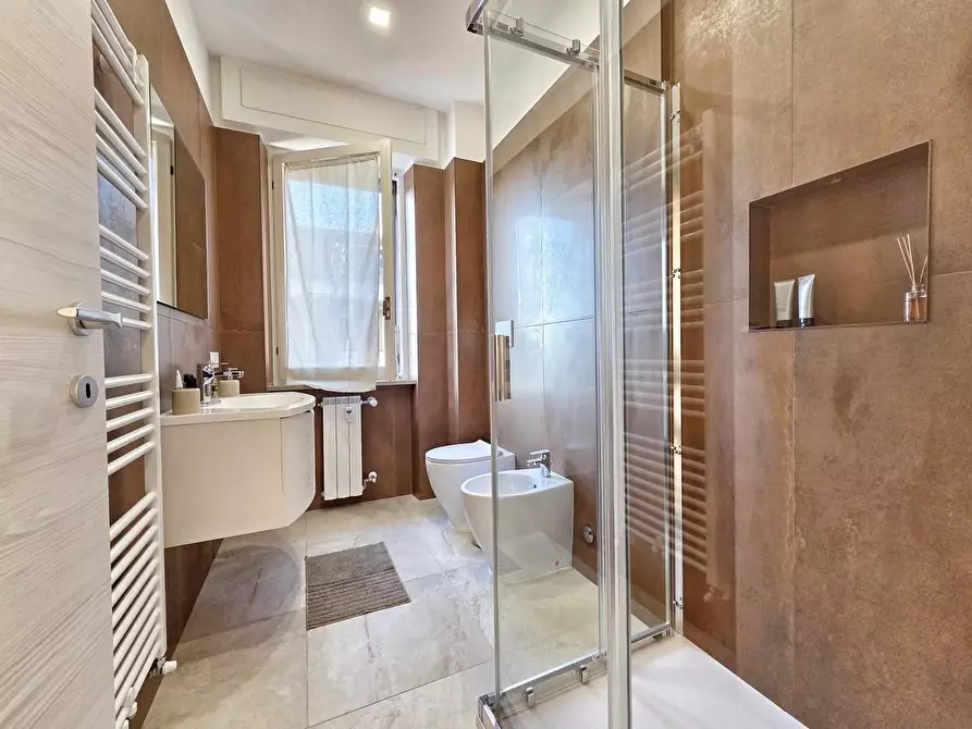 Immagine 25 di Appartamento in vendita  a Massa