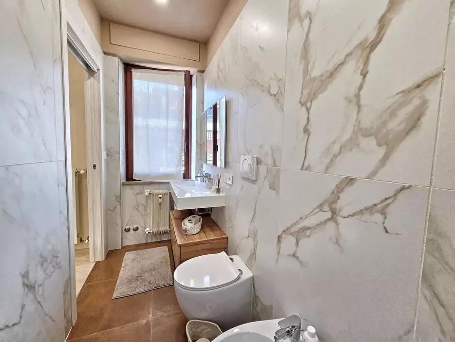 Immagine 16 di Appartamento in vendita  a Massa