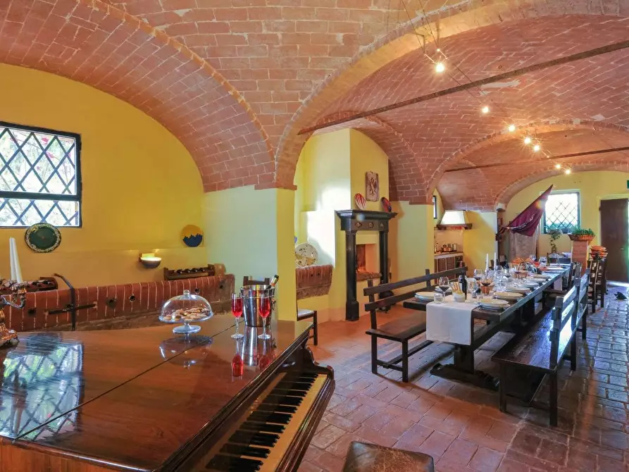 Immagine 11 di Casa colonica in vendita  a Monteroni D'arbia