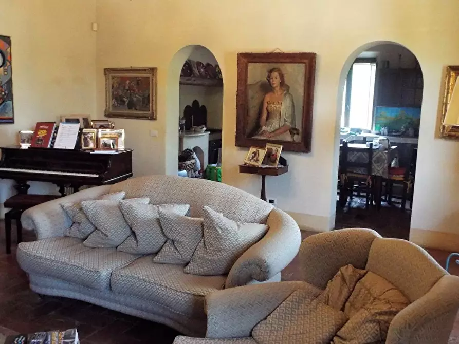 Immagine 4 di Casa colonica in vendita  a Monteroni D'arbia