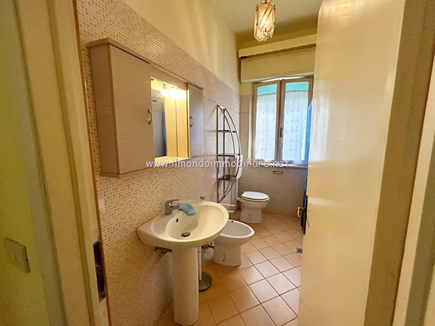 Immagine 14 di Appartamento in vendita  a Rosignano Marittimo