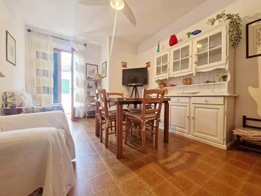 Immagine 2 di Appartamento in vendita  a Cecina